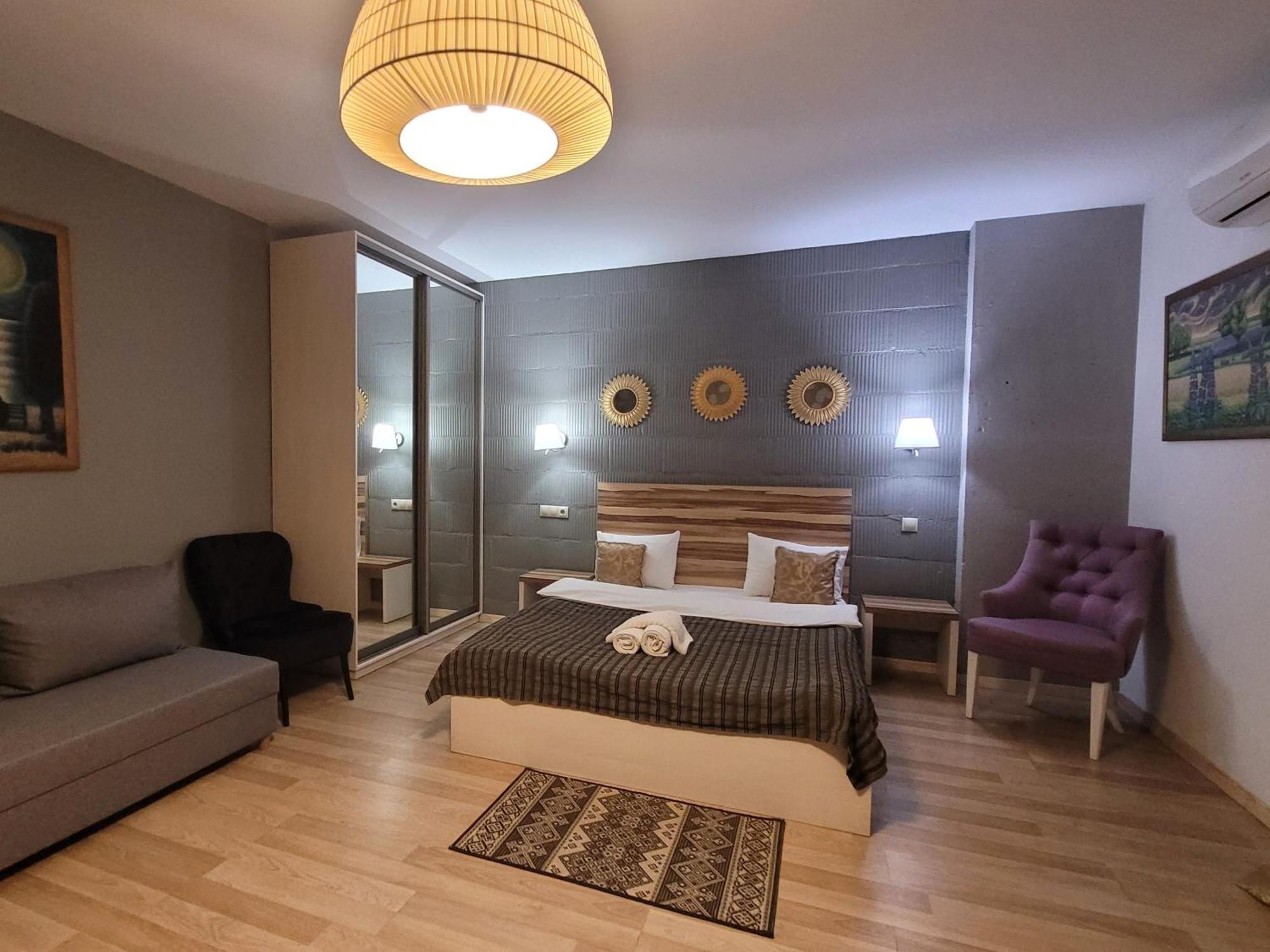 Mini Hotel On Demiivska Kyjev Exteriér fotografie